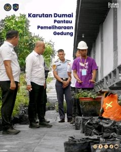 Komitmen Menjaga Stabilitas Gedung, Karutan Dumai Pantau Pemeliharaan Gedung Rutan Dumai